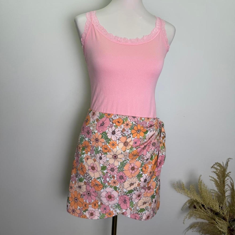 Gianni Bini Size 12 Retro 70s Floral Lyocell Wrap Mini Skirt